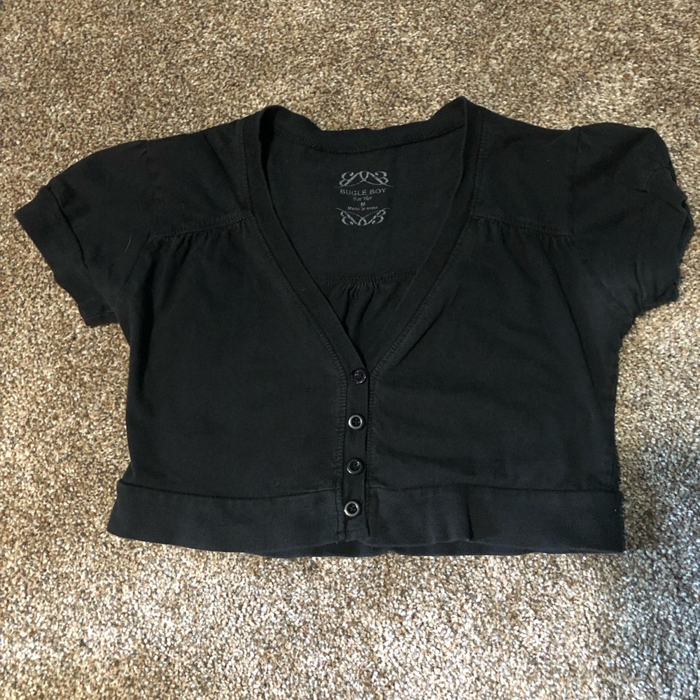 Bugle Boy Black Cropped Button-Front V‑Neck Top